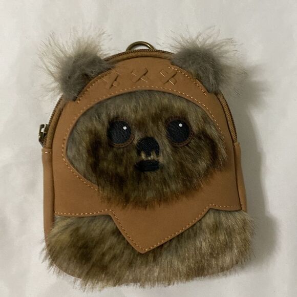 LOUNGEFLY X STAR WARS Wristlet / Belt Bag NWOT - Picture 2 of 7